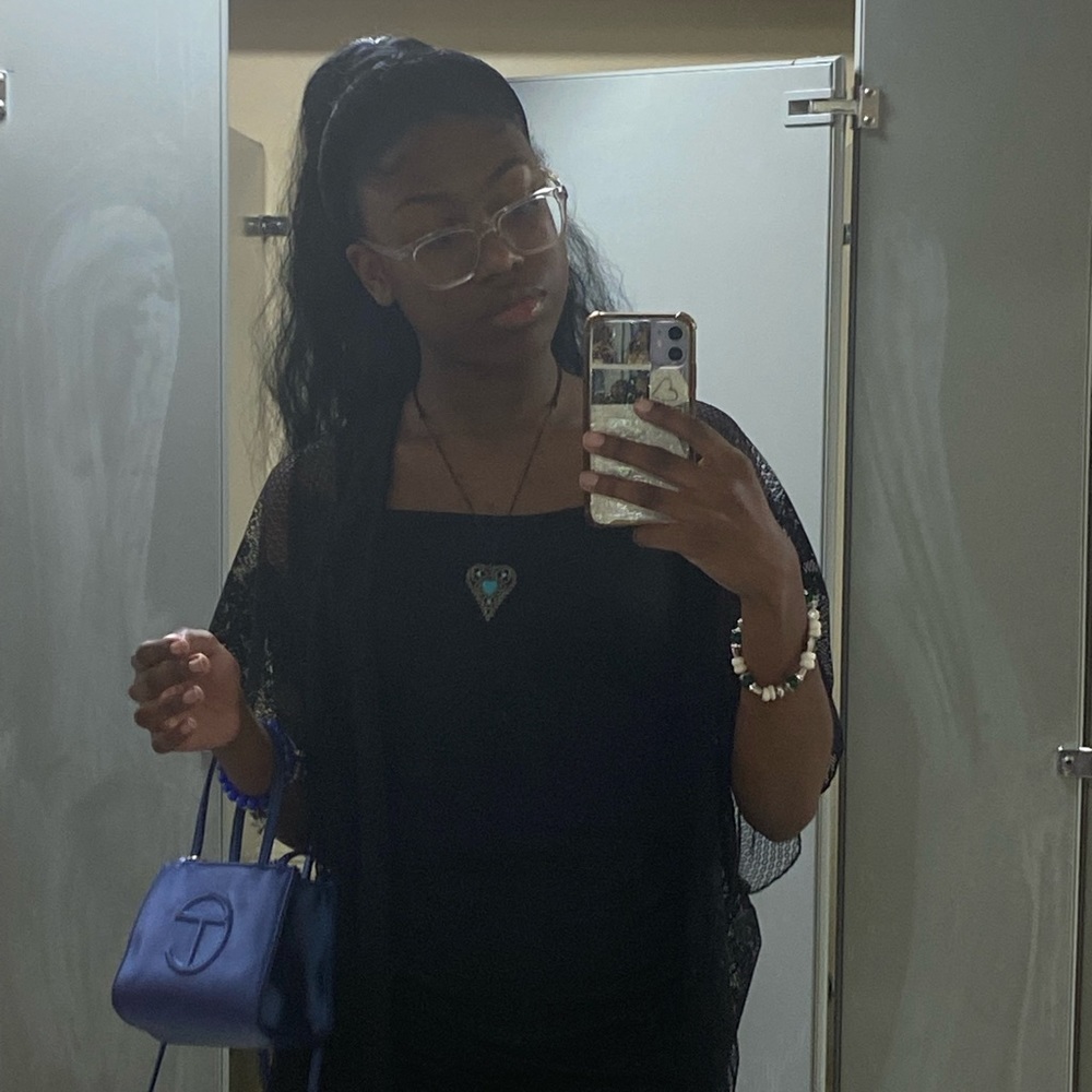 Meet your Posher, Shayla